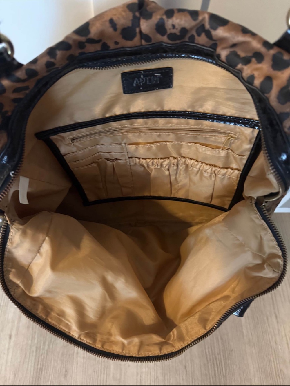 Leopard Print Tote Bag with Black Handles - Picture 2 of 2